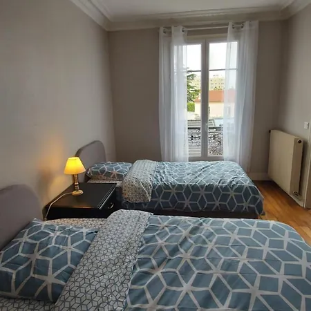 Apartment Colombes