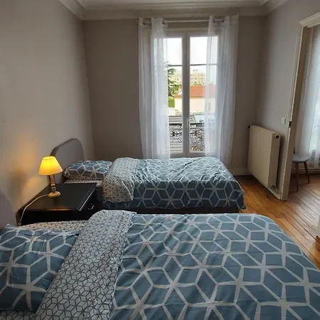 Colombes Apartment