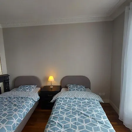 Apartment Colombes